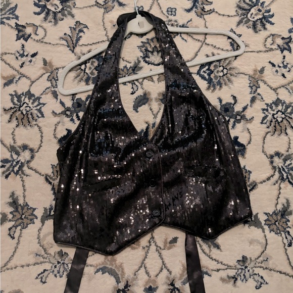 Forever 21 Tops - Size L Forever XXI Black sequined halter vest with tie back